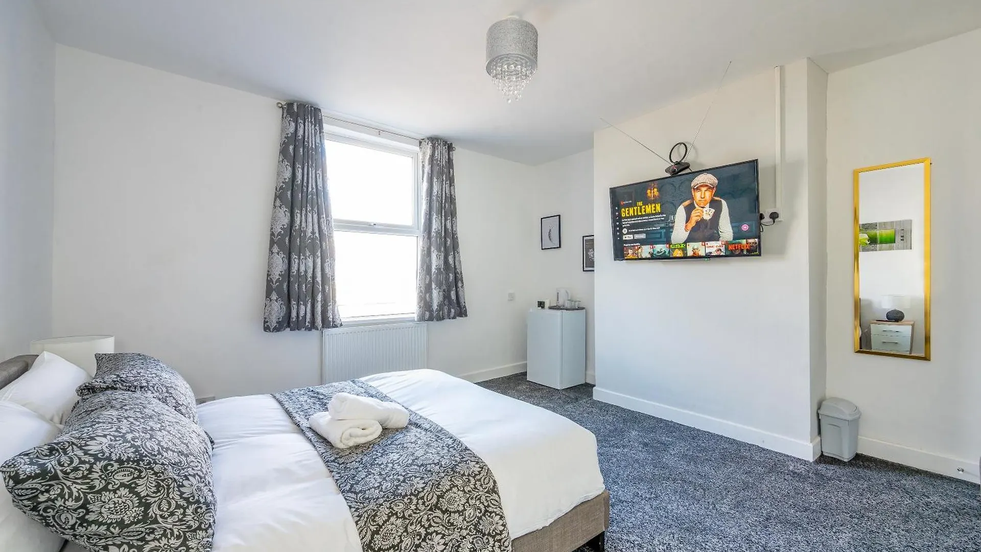 *Rc246*For Your Relaxed & Cosy Stay + Free Parking Leeds Egyesült Királyság